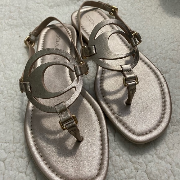 Sandals - Picture 3 of 4